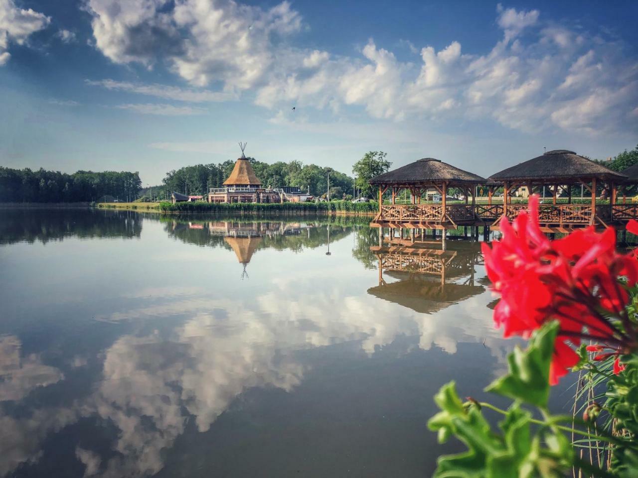 Hotel Gorecznik Ostrów Wielkopolski Exteriér fotografie